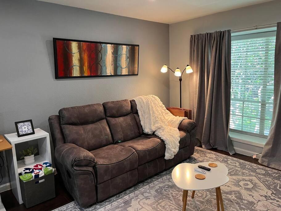 Healing Haven King Bed Suite Dallas Exteriér fotografie